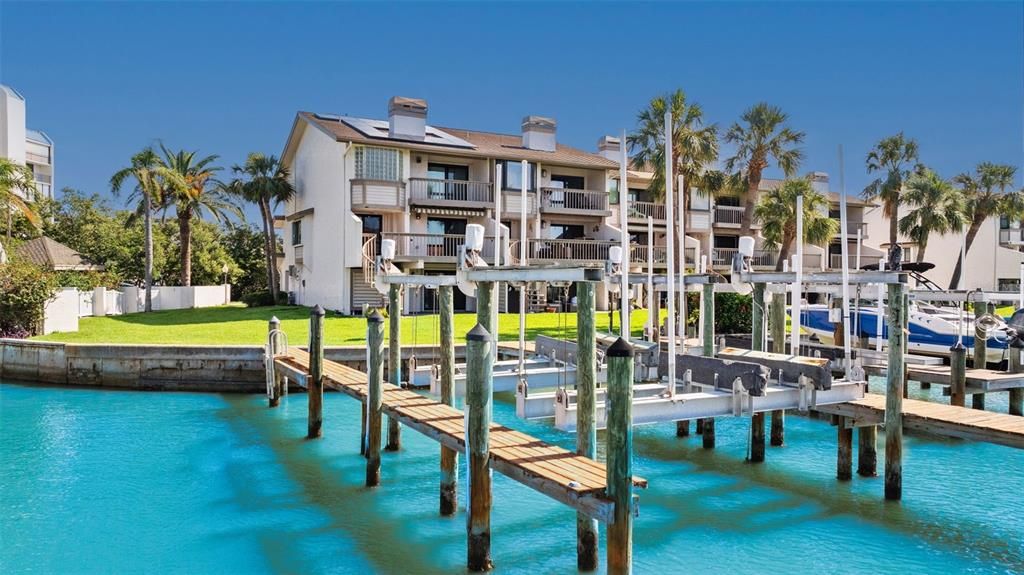 En Venta: $1,148,000 (4 camas, 3 baños, 2150 Pies cuadrados)