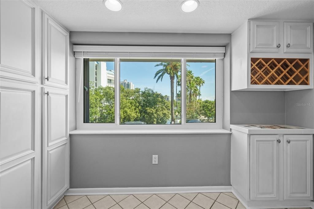 En Venta: $1,148,000 (4 camas, 3 baños, 2150 Pies cuadrados)