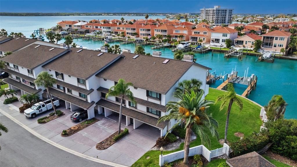 En Venta: $1,148,000 (4 camas, 3 baños, 2150 Pies cuadrados)