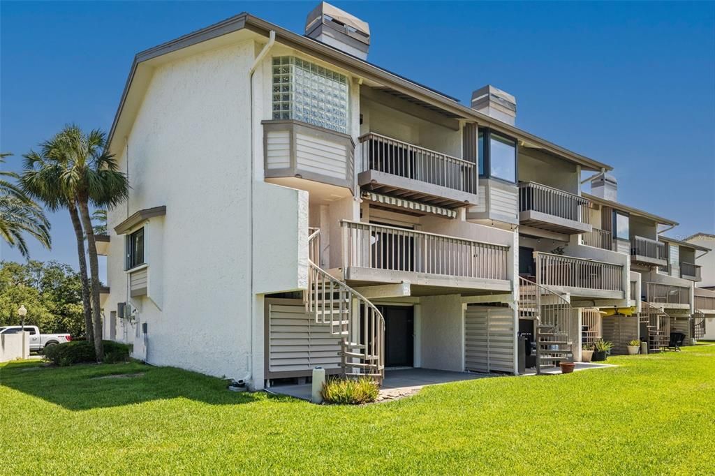 En Venta: $1,148,000 (4 camas, 3 baños, 2150 Pies cuadrados)