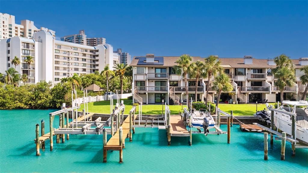 En Venta: $1,148,000 (4 camas, 3 baños, 2150 Pies cuadrados)