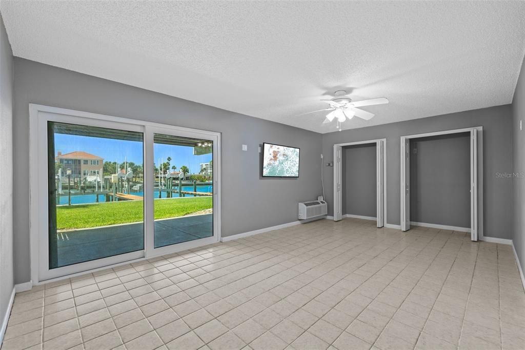 En Venta: $1,148,000 (4 camas, 3 baños, 2150 Pies cuadrados)