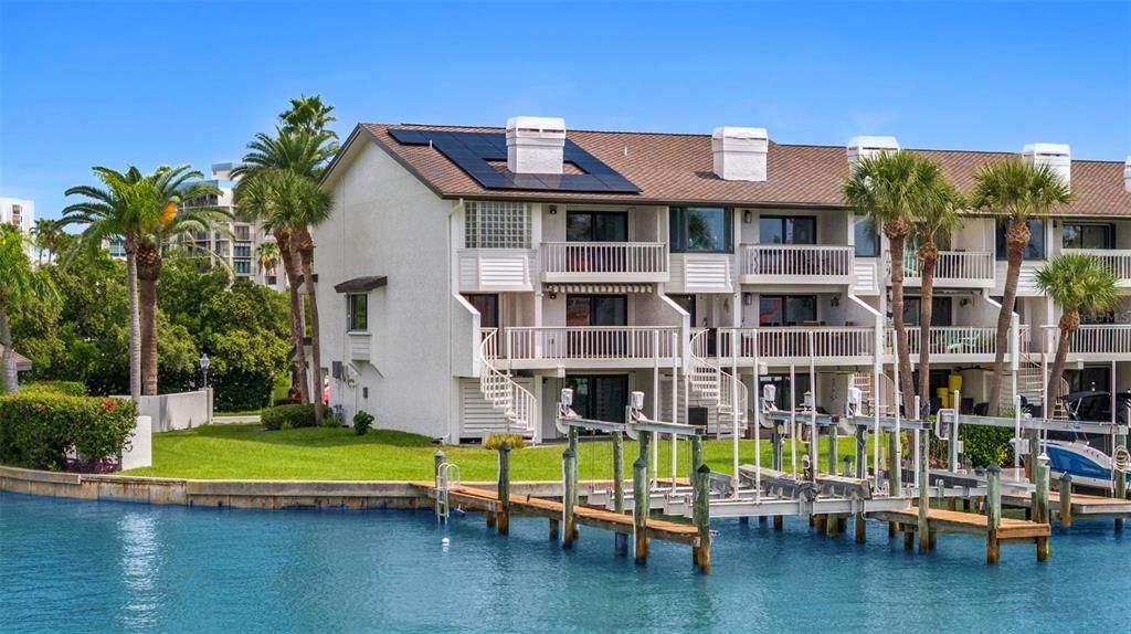 En Venta: $1,148,000 (4 camas, 3 baños, 2150 Pies cuadrados)