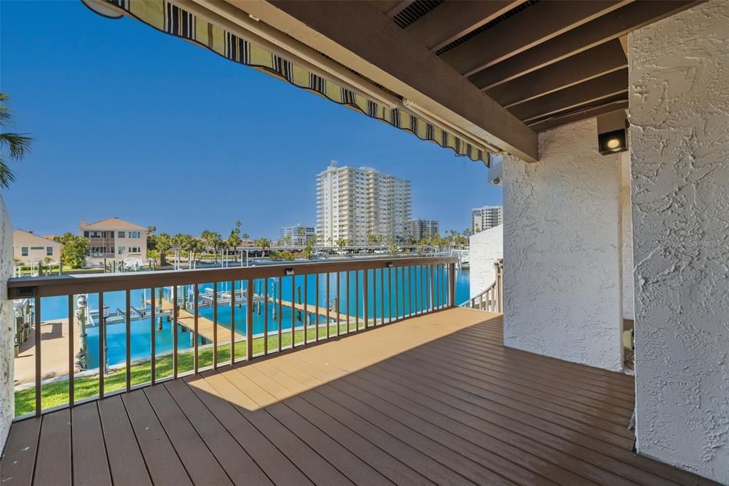 En Venta: $1,148,000 (4 camas, 3 baños, 2150 Pies cuadrados)