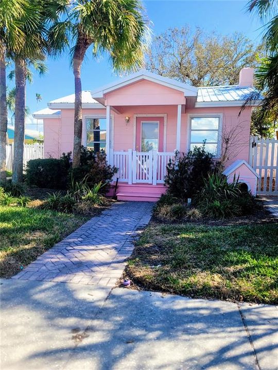 Recently Sold: $230,000 (1 beds, 1 baths, 544 Square Feet)