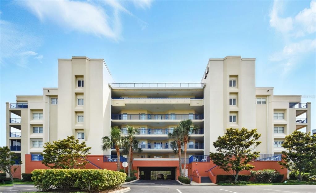 Active With Contract: $475,000 (3 beds, 2 baths, 1771 Square Feet)