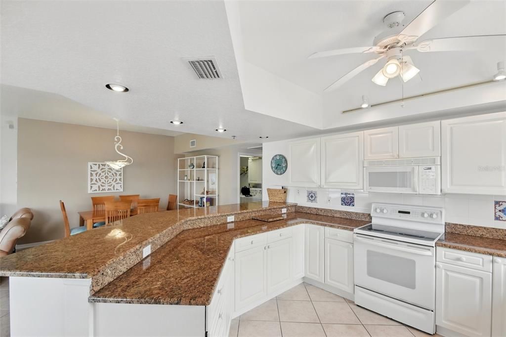 Active With Contract: $475,000 (3 beds, 2 baths, 1771 Square Feet)