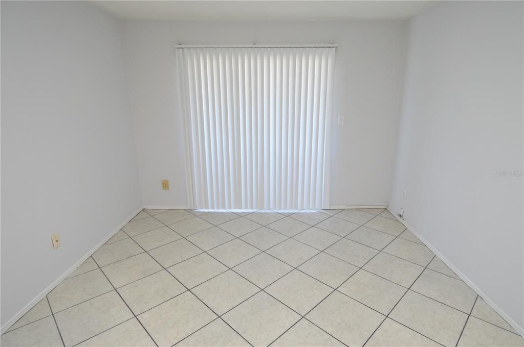 Active With Contract: $119,000 (1 beds, 1 baths, 525 Square Feet)