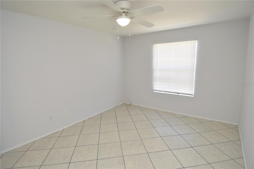 Active With Contract: $119,000 (1 beds, 1 baths, 525 Square Feet)