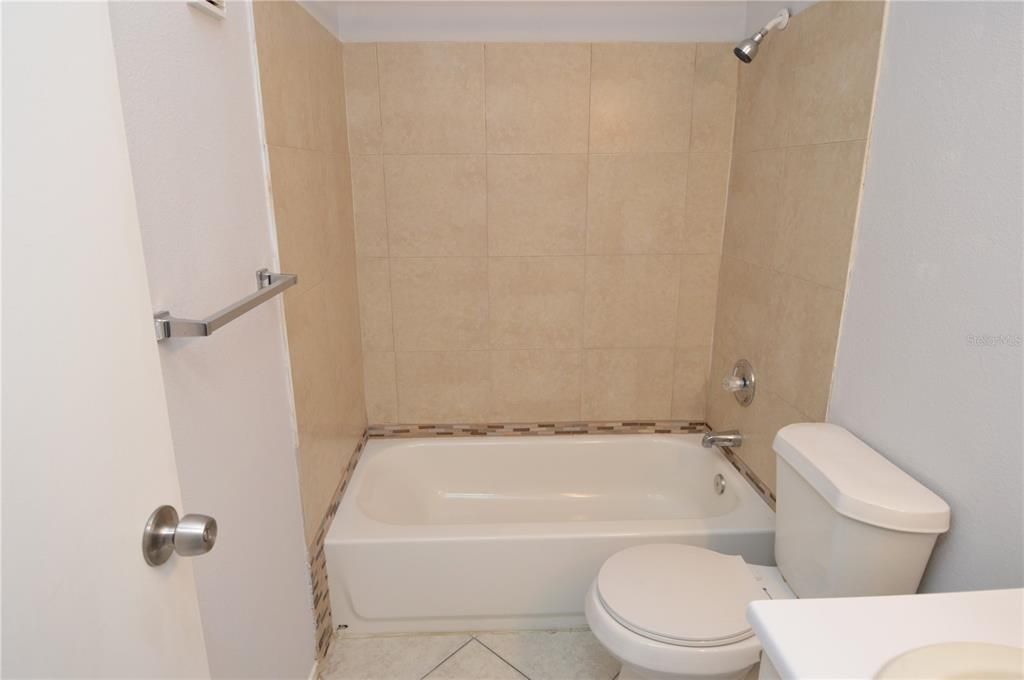 Active With Contract: $119,000 (1 beds, 1 baths, 525 Square Feet)