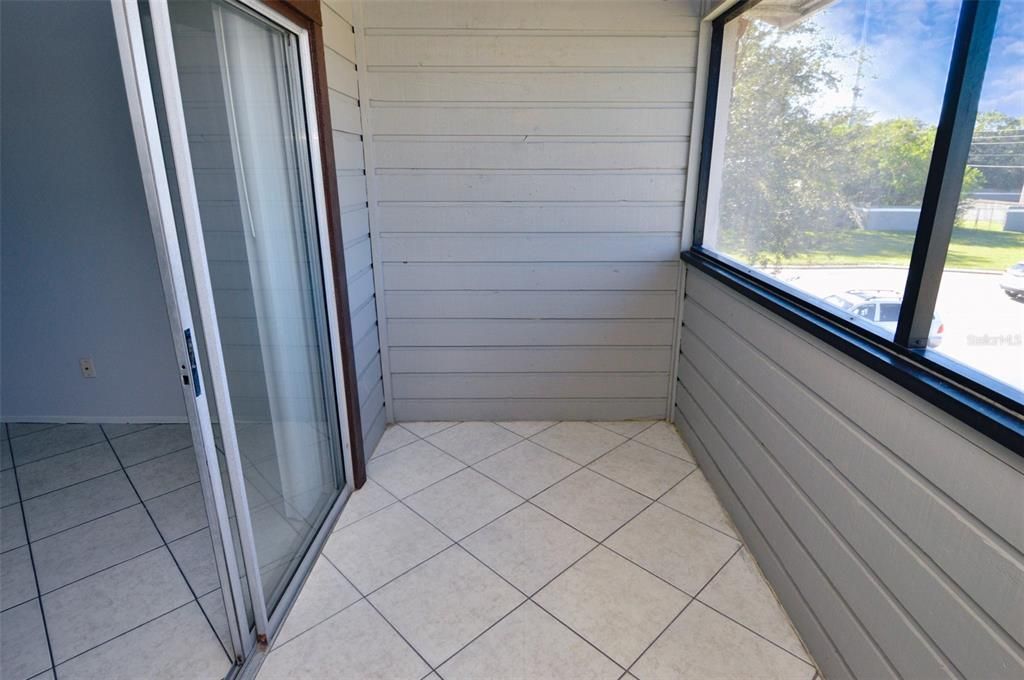 Active With Contract: $119,000 (1 beds, 1 baths, 525 Square Feet)