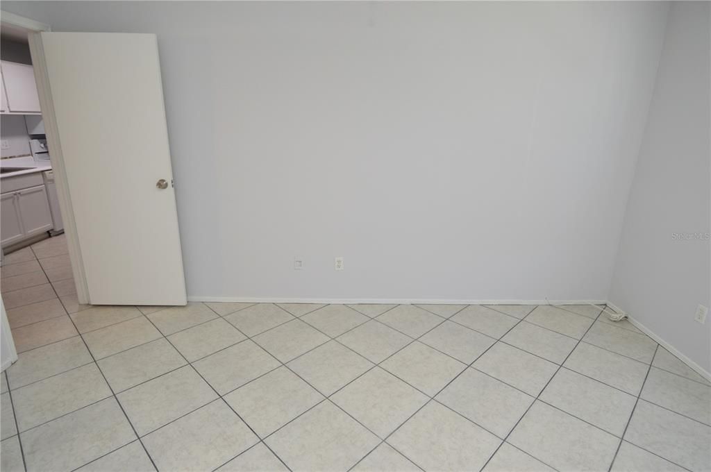 Active With Contract: $119,000 (1 beds, 1 baths, 525 Square Feet)