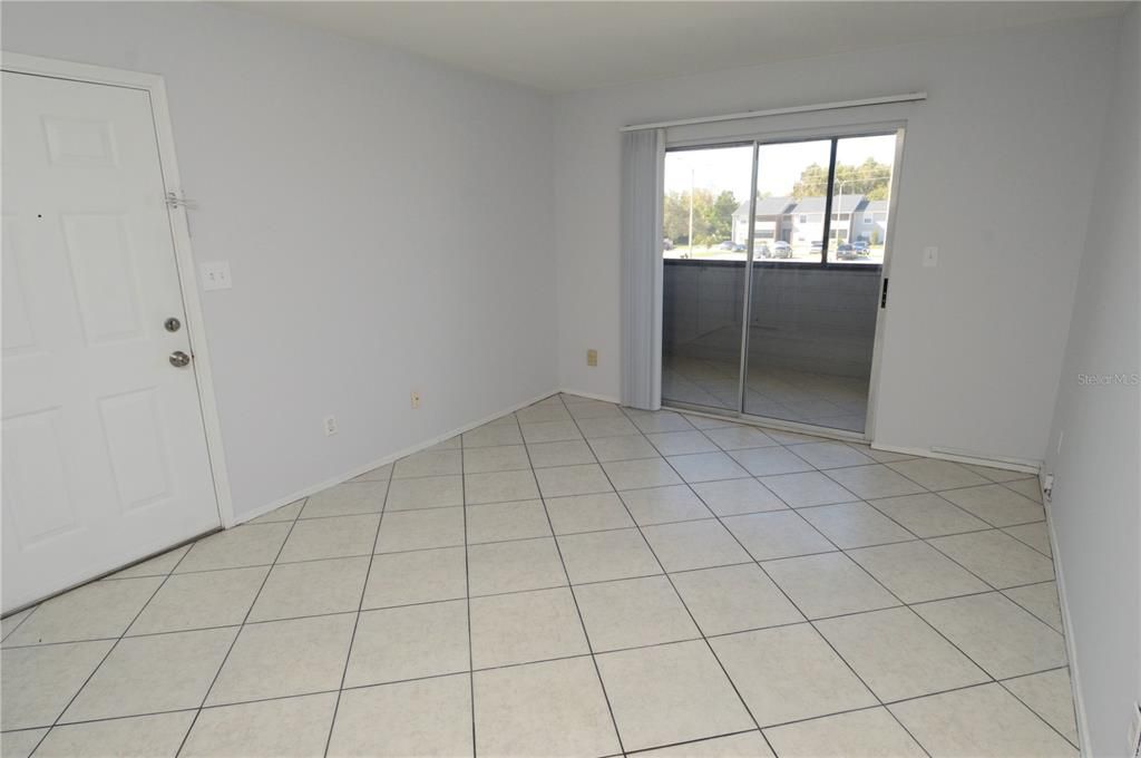 Active With Contract: $119,000 (1 beds, 1 baths, 525 Square Feet)