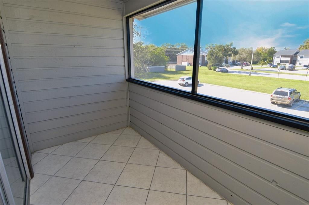 Active With Contract: $119,000 (1 beds, 1 baths, 525 Square Feet)