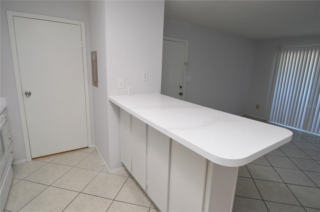 Active With Contract: $119,000 (1 beds, 1 baths, 525 Square Feet)