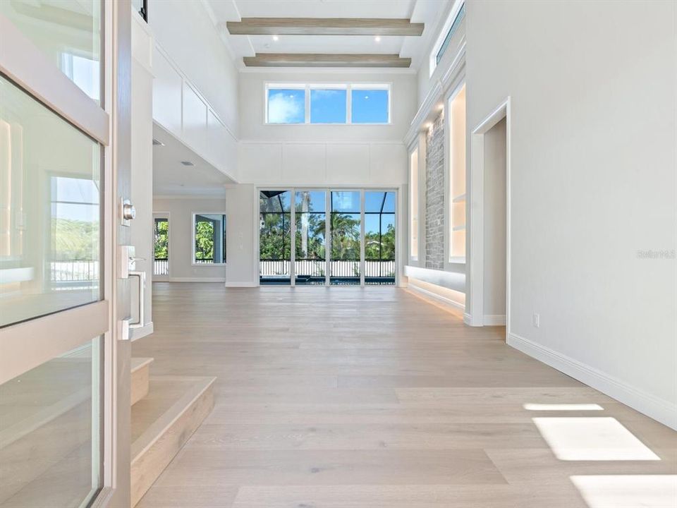 Под контрактом: $3,870,000 (4 спален, 4 ванн, 3461 Квадратных фут)