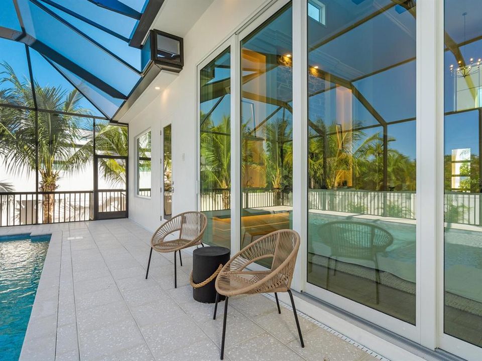 Под контрактом: $3,870,000 (4 спален, 4 ванн, 3461 Квадратных фут)