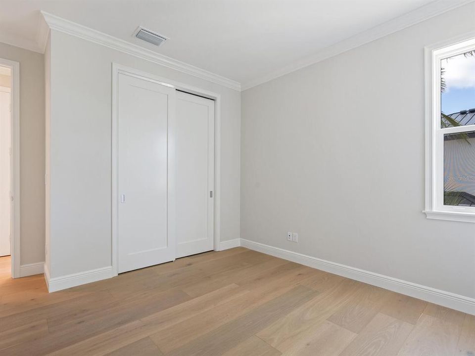 Под контрактом: $3,870,000 (4 спален, 4 ванн, 3461 Квадратных фут)