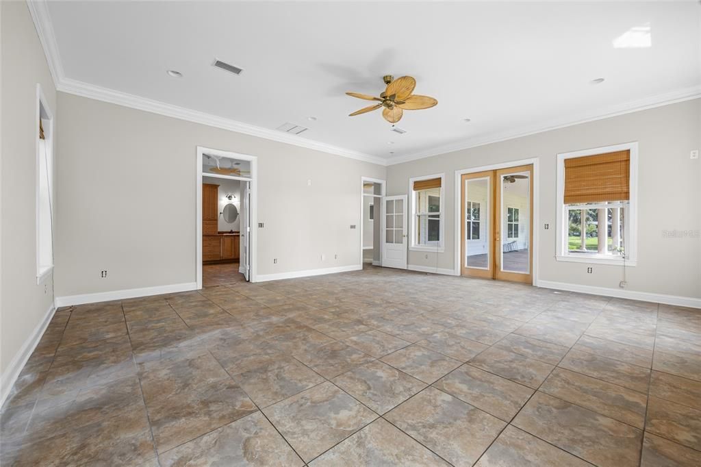 For Sale: $1,350,000 (5 beds, 3 baths, 4497 Square Feet)