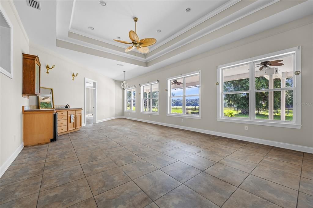 For Sale: $1,350,000 (5 beds, 3 baths, 4497 Square Feet)