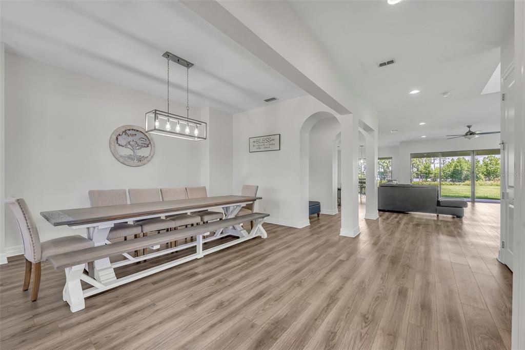 For Sale: $1,275,000 (6 beds, 5 baths, 4931 Square Feet)