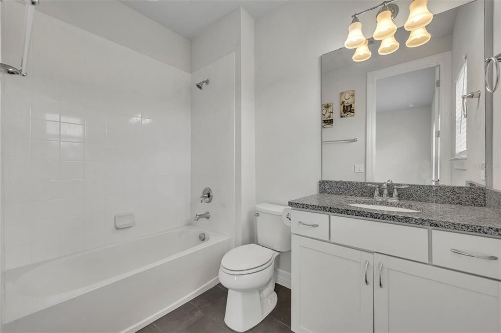 For Sale: $1,275,000 (6 beds, 5 baths, 4931 Square Feet)