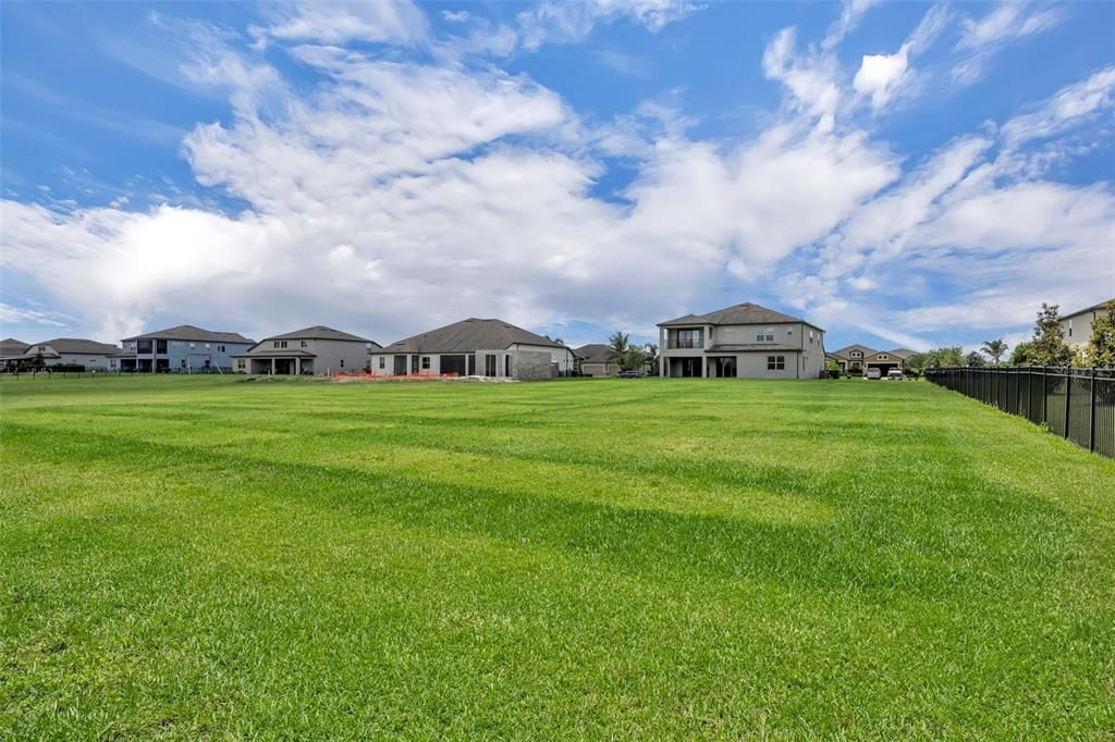 For Sale: $1,275,000 (6 beds, 5 baths, 4931 Square Feet)