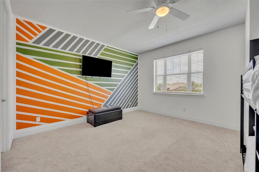 For Sale: $1,275,000 (6 beds, 5 baths, 4931 Square Feet)