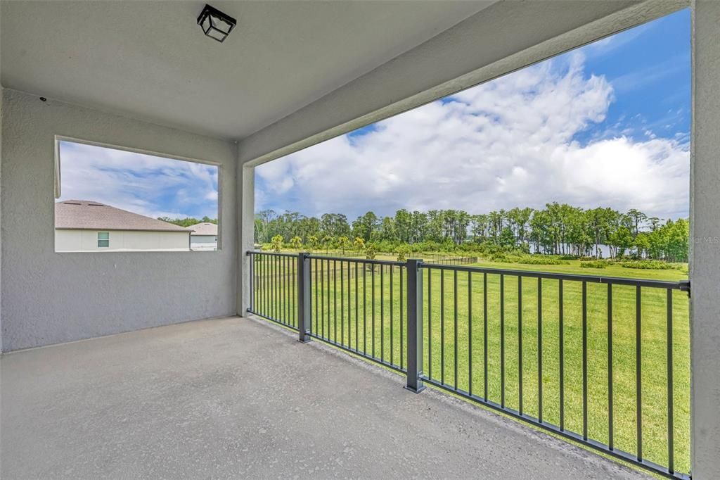 For Sale: $1,275,000 (6 beds, 5 baths, 4931 Square Feet)