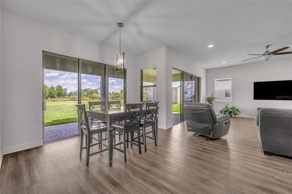 For Sale: $1,275,000 (6 beds, 5 baths, 4931 Square Feet)