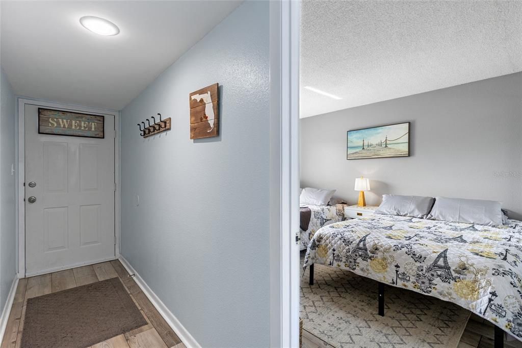 Active With Contract: $144,000 (2 beds, 2 baths, 1150 Square Feet)