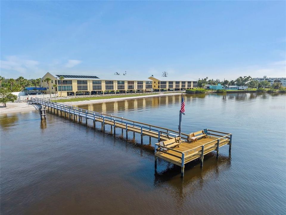 Active With Contract: $144,000 (2 beds, 2 baths, 1150 Square Feet)