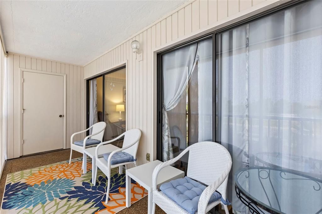 Active With Contract: $144,000 (2 beds, 2 baths, 1150 Square Feet)