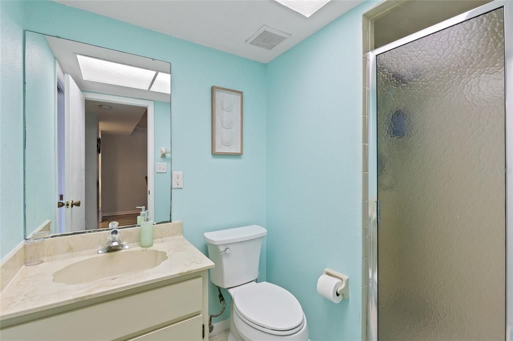 Active With Contract: $144,000 (2 beds, 2 baths, 1150 Square Feet)