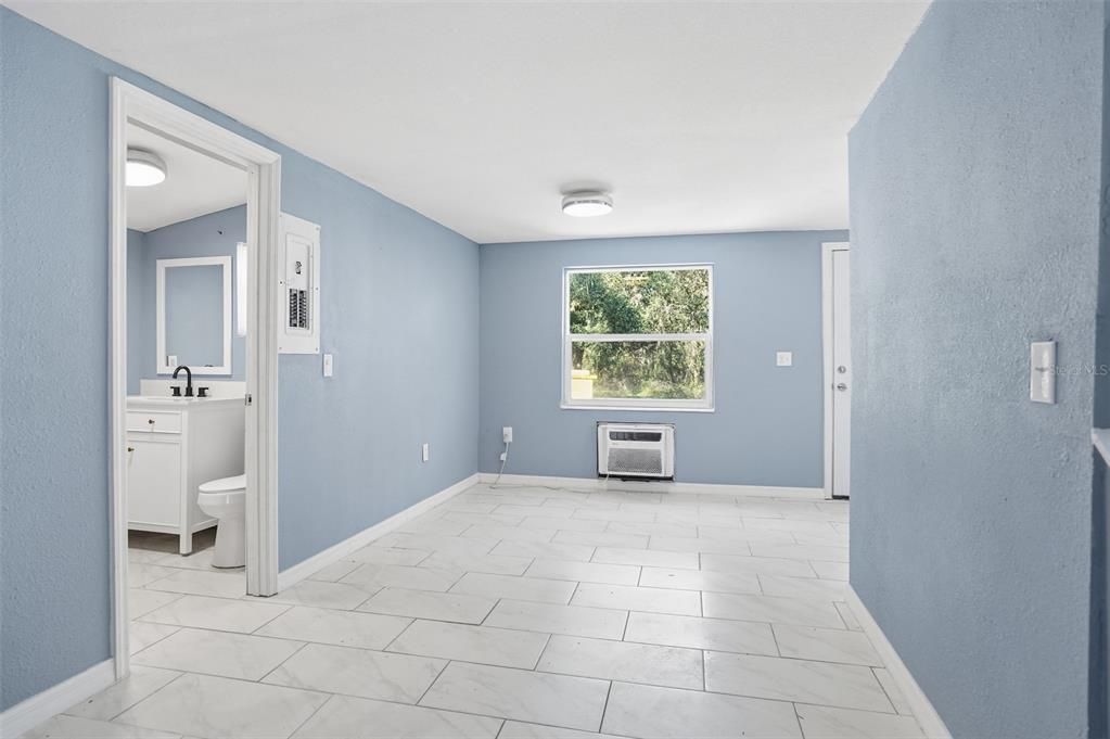 Active With Contract: $250,000 (3 beds, 2 baths, 2287 Square Feet)