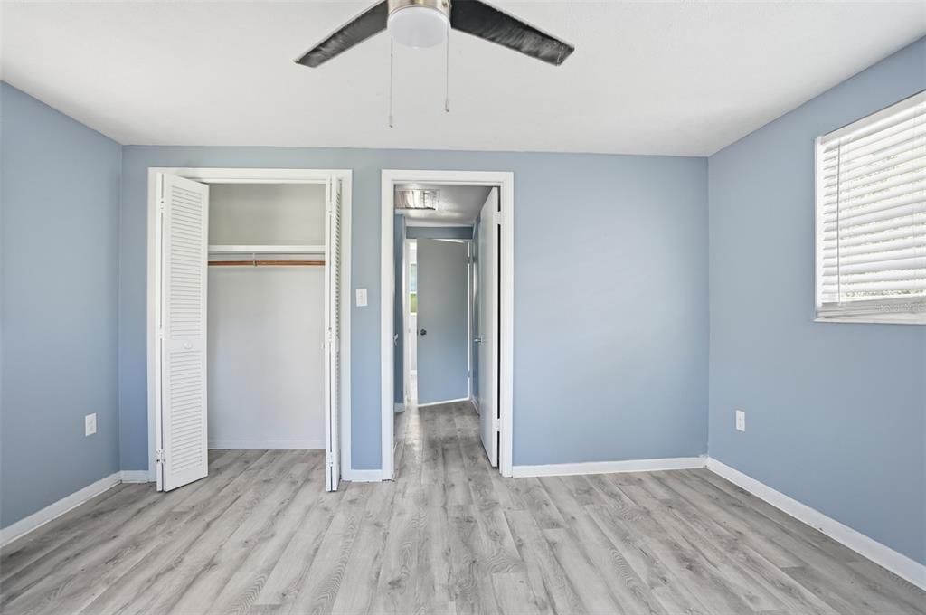 Active With Contract: $250,000 (3 beds, 2 baths, 2287 Square Feet)