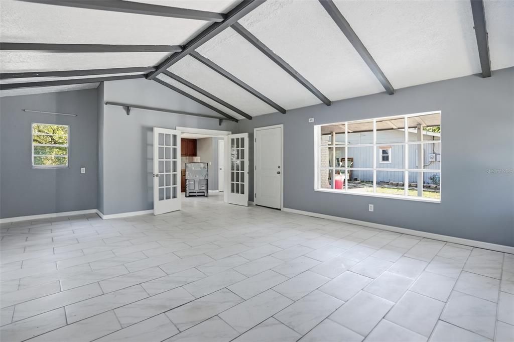 Active With Contract: $250,000 (3 beds, 2 baths, 2287 Square Feet)