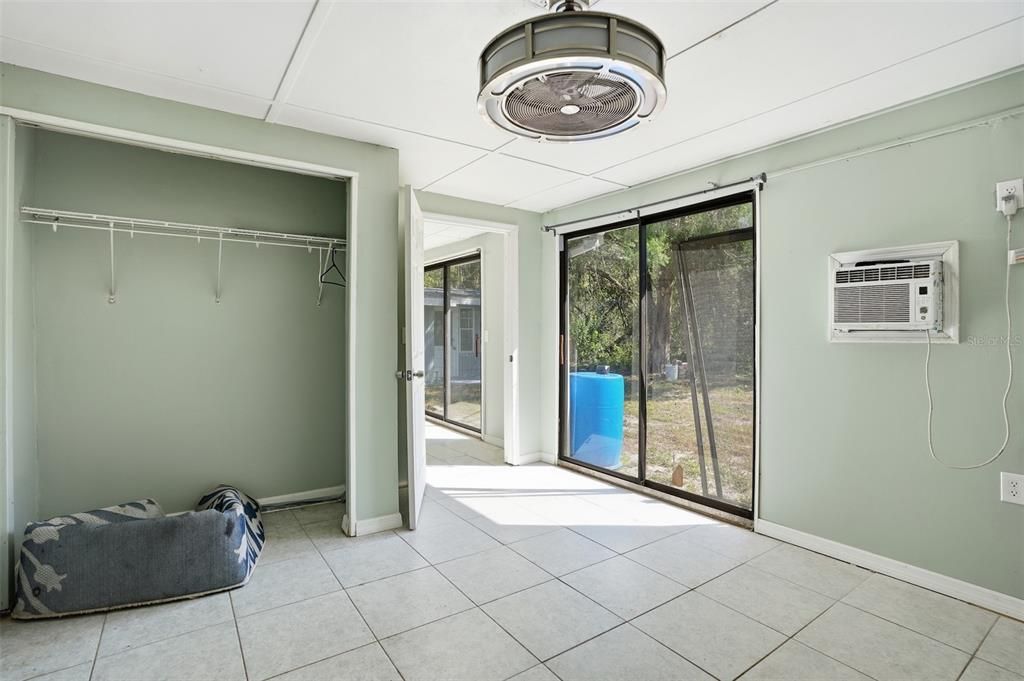 Active With Contract: $250,000 (3 beds, 2 baths, 2287 Square Feet)