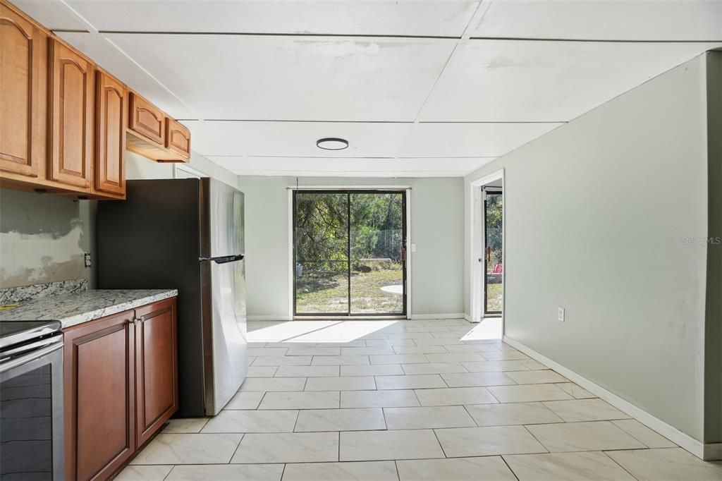 Active With Contract: $250,000 (3 beds, 2 baths, 2287 Square Feet)