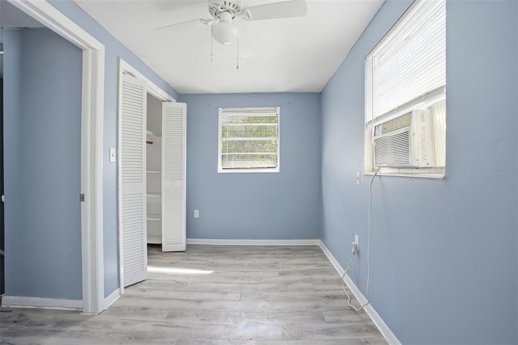 Active With Contract: $250,000 (3 beds, 2 baths, 2287 Square Feet)