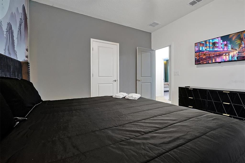 待售: $1,698,800 (15 贝兹, 15 浴室, 6249 平方英尺)