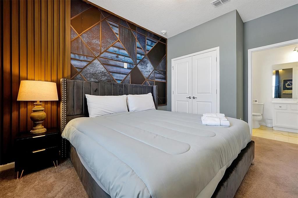 待售: $1,698,800 (15 贝兹, 15 浴室, 6249 平方英尺)