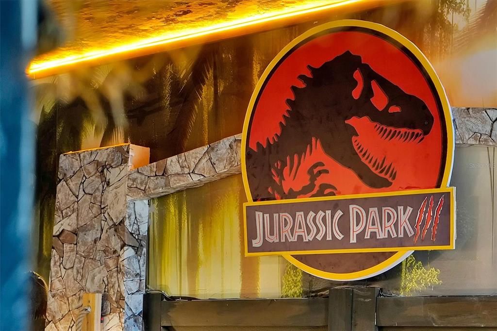 待售: $1,698,800 (15 贝兹, 15 浴室, 6249 平方英尺)