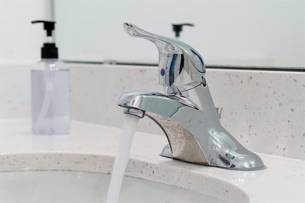 待售: $1,698,800 (15 贝兹, 15 浴室, 6249 平方英尺)