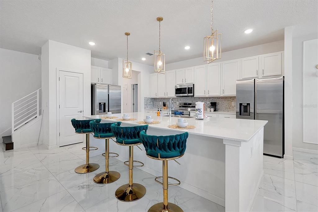 待售: $1,698,800 (15 贝兹, 15 浴室, 6249 平方英尺)