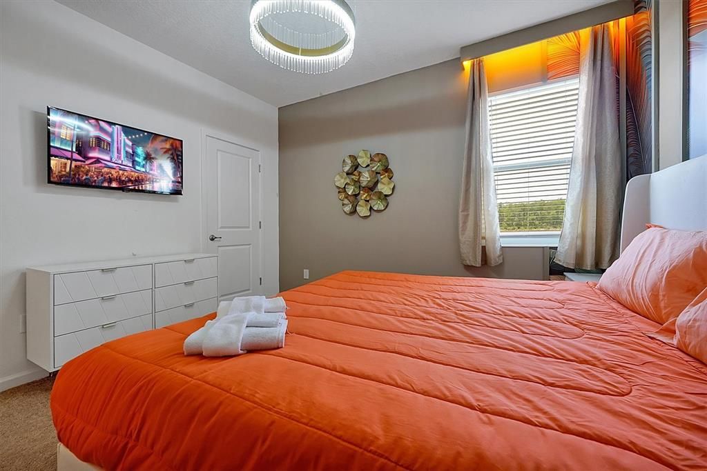 待售: $1,698,800 (15 贝兹, 15 浴室, 6249 平方英尺)