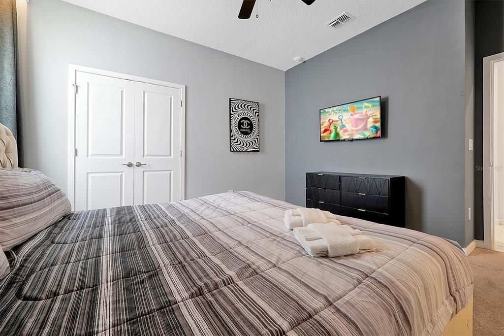 待售: $1,698,800 (15 贝兹, 15 浴室, 6249 平方英尺)