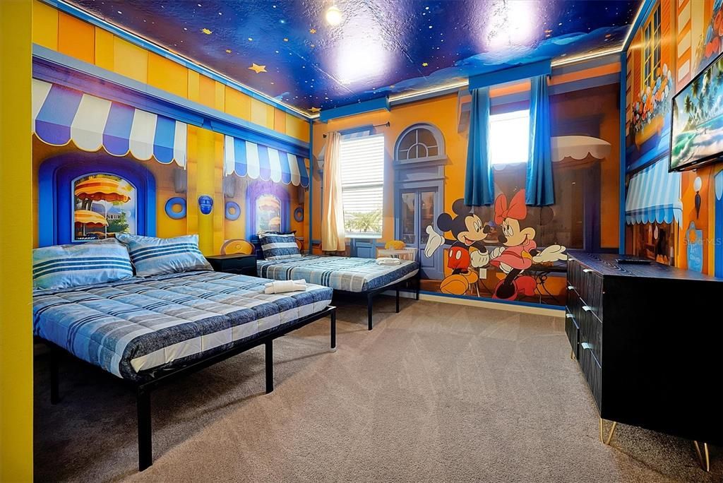 待售: $1,698,800 (15 贝兹, 15 浴室, 6249 平方英尺)