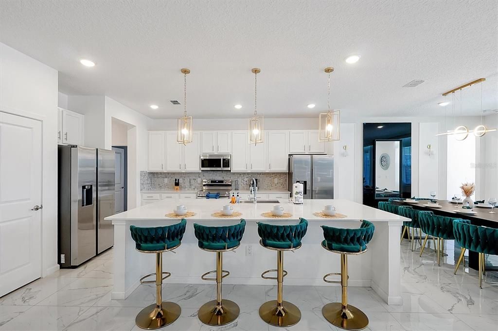 待售: $1,698,800 (15 贝兹, 15 浴室, 6249 平方英尺)