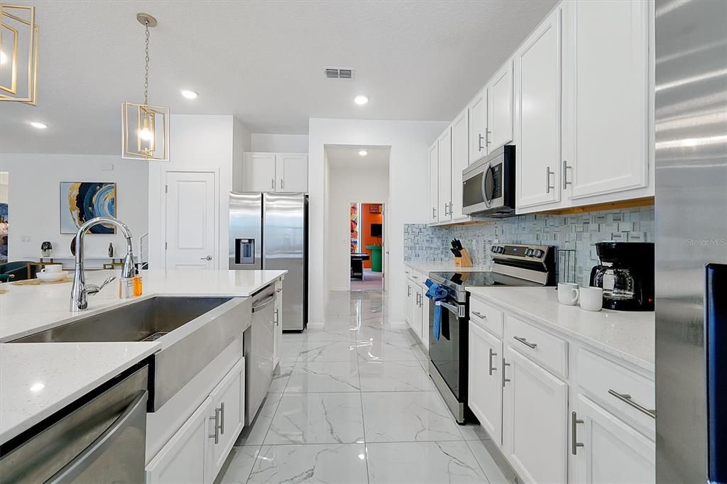 待售: $1,698,800 (15 贝兹, 15 浴室, 6249 平方英尺)